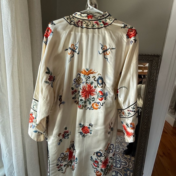 Vintage Chinese Bai hua robe - Picture 2 of 16